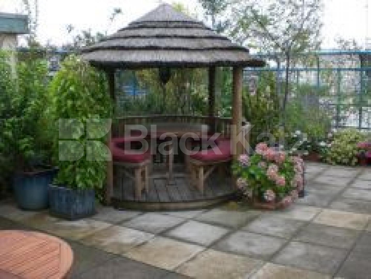 			Wow!!! Location and beauty!!!, 2 Bedroom, 1 bath, 1 reception Flat			 Argyle street, Kings cross